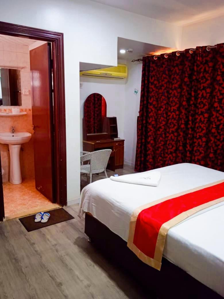Hala Hotels Apartments ชาร์จาห์ ภายนอก รูปภาพ